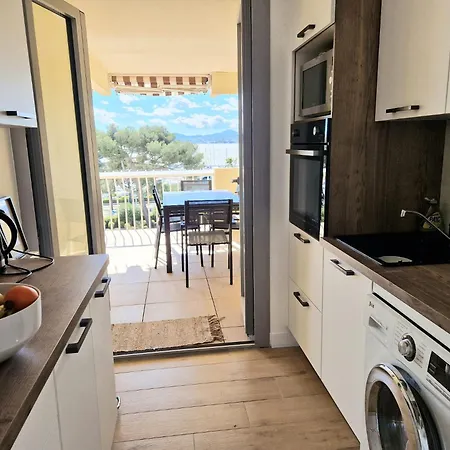 Beau 65 M2 En Front De A St Raphael - Piscine Апартаменты Сен-Рафаэль