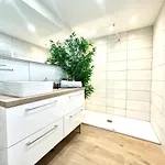 Beau 65 M2 En Front De A St Raphael - Piscine Apartment *