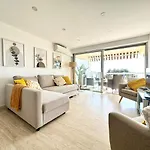 Beau 65 M2 En Front De A St Raphael - Piscine Apartment