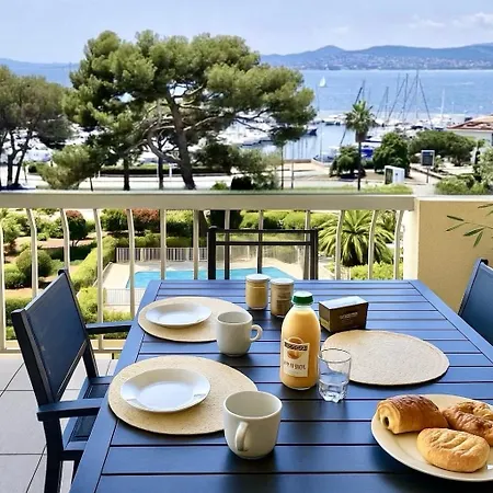 Appartement Beau 65 M2 En Front De A St Raphael - Piscine