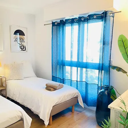 Beau 65 M2 En Front De A St Raphael - Piscine Apartman *