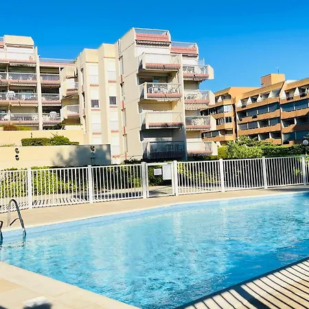 Beau 65 M2 En Front De A St Raphael - Piscine * Saint-Raphael (Var)