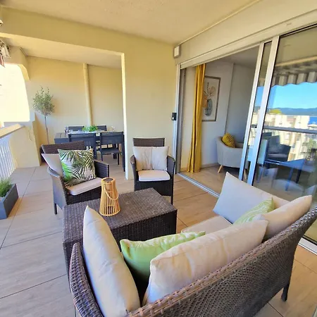 Beau 65 M2 En Front De A St Raphael - Piscine * Saint-Raphaël