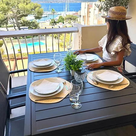 Beau 65 M2 En Front De A St Raphael - Piscine * Saint-Raphaël