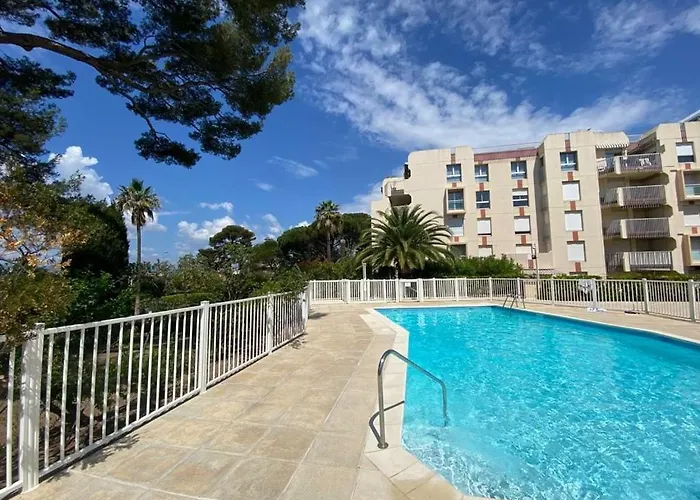 Beau 65 M2 En Front De A St Raphael - Piscine Apartamento